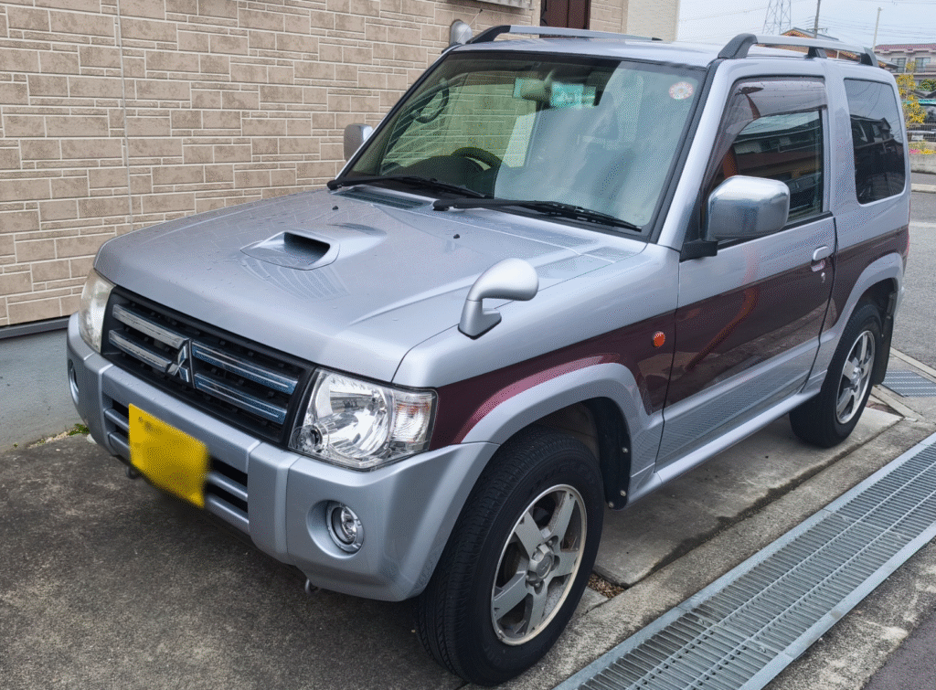 Pajero-Mini