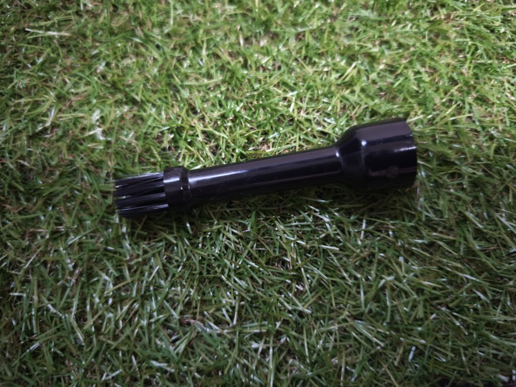 AT-AD02BK-brush
